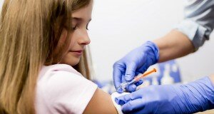 Прививочные войны. Почему беларусы спорят про необходимость вакцинации?